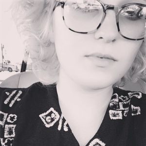 Meet your Posher, Alexandra